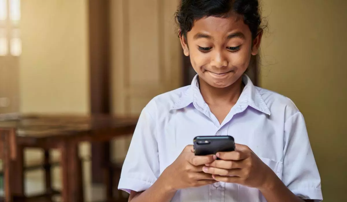 Cara mudah cek bantuan PIP termin tiga lewat HP, lengkap dengan besaran dananya