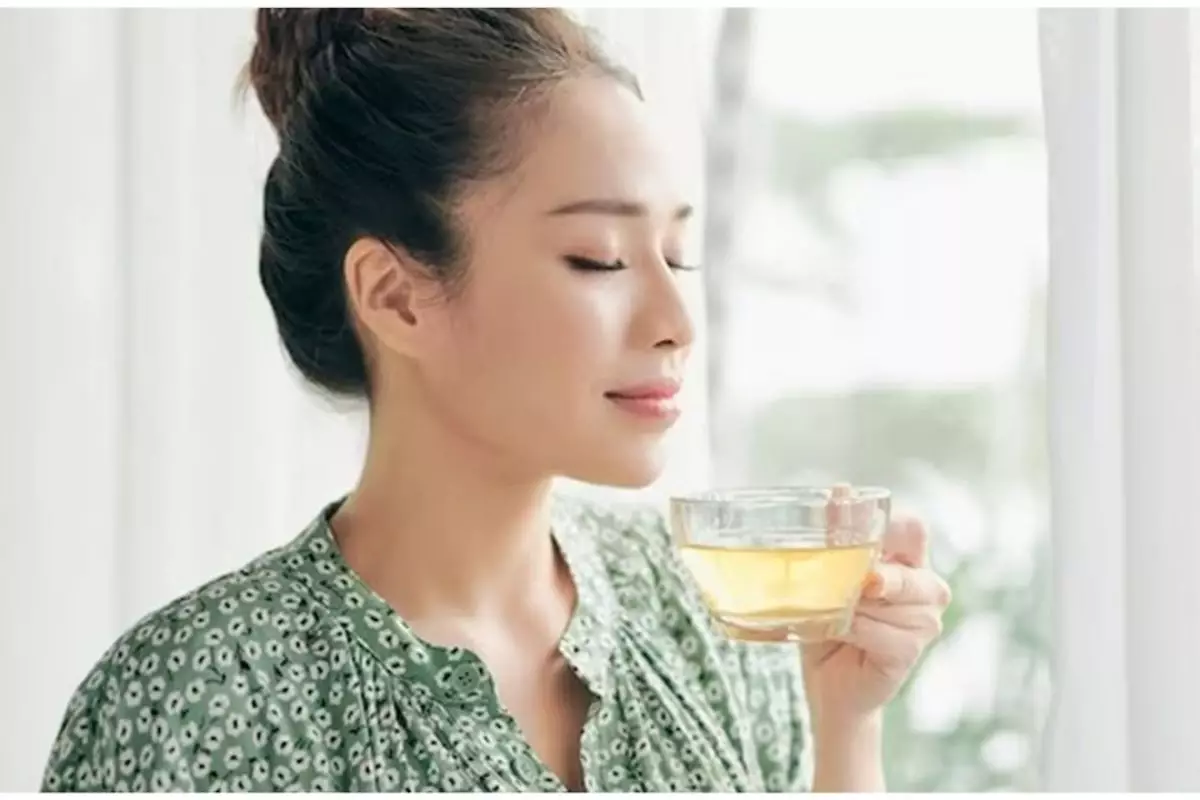 Menyamarkan kerutan dengan meminum kolagen, begini trik bikin minuman antipenuaan cuma pakai sayuran