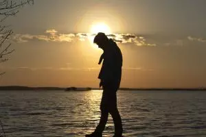 100 Kata-kata jangan sedih, ungkapkan perasaanmu di media sosial