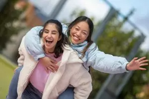 100 Kata-kata bijak persahabatan lucu, singkat tapi kena di hati