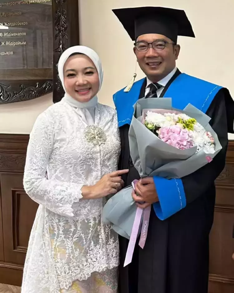 Ridwan Kamil dan Atalia Praratya kompak tak hadiri sidang cerai © 2025 brilio.net