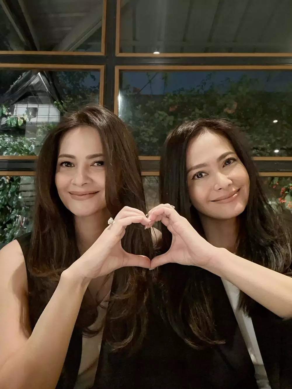 kebersamaan Cut Tari dan Ersa Mayori © Instagram