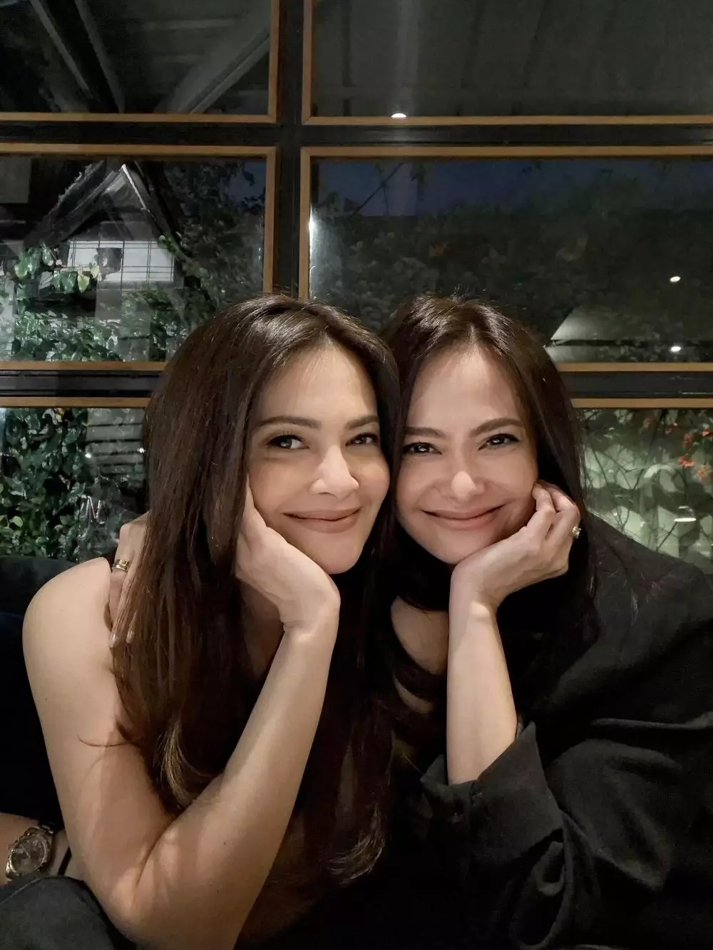 kebersamaan Cut Tari dan Ersa Mayori © Instagram