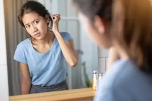 7 Rekomendasi produk sampo antiketombe untuk pria dan wanita