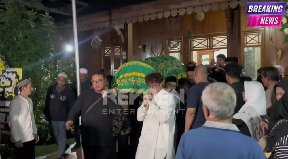 ketegaran Atalia Praratya layat sang kakak © berbagai sumber ketegaran Atalia Praratya layat sang kakak © berbagai sumber