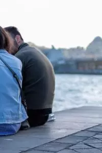 Dalam kondisi galau, kata-kata menjadi ruang aman untuk meluapkan rasa kecewa tanpa harus menyalahkan siapa pun.