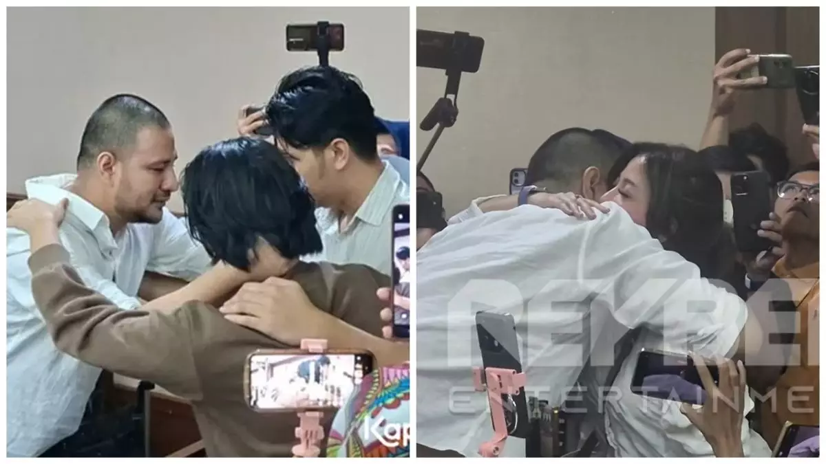 7 Potret pertemuan haru Ammar Zoni dengan keluarga saat di ruang sidang, peluk hangat dokter Kamelia