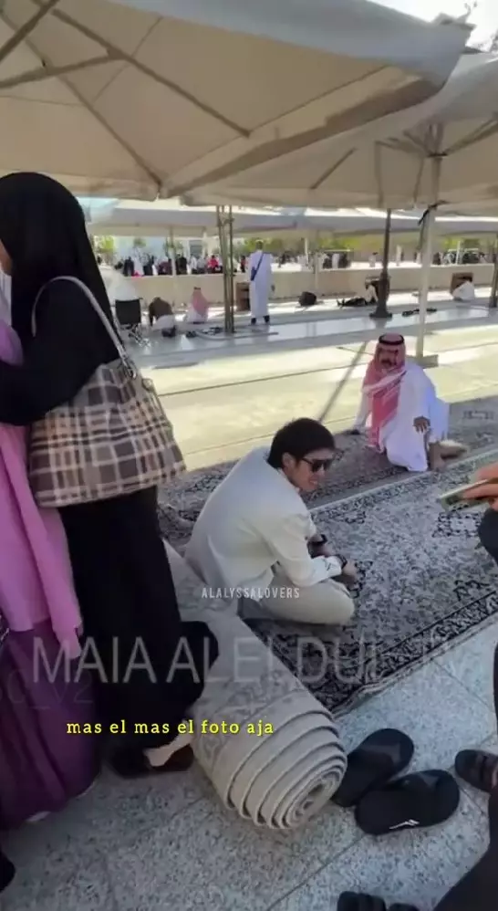 emak-emak heboh minta foto Al Ghazali © TikTok emak-emak heboh minta foto Al Ghazali © TikTok