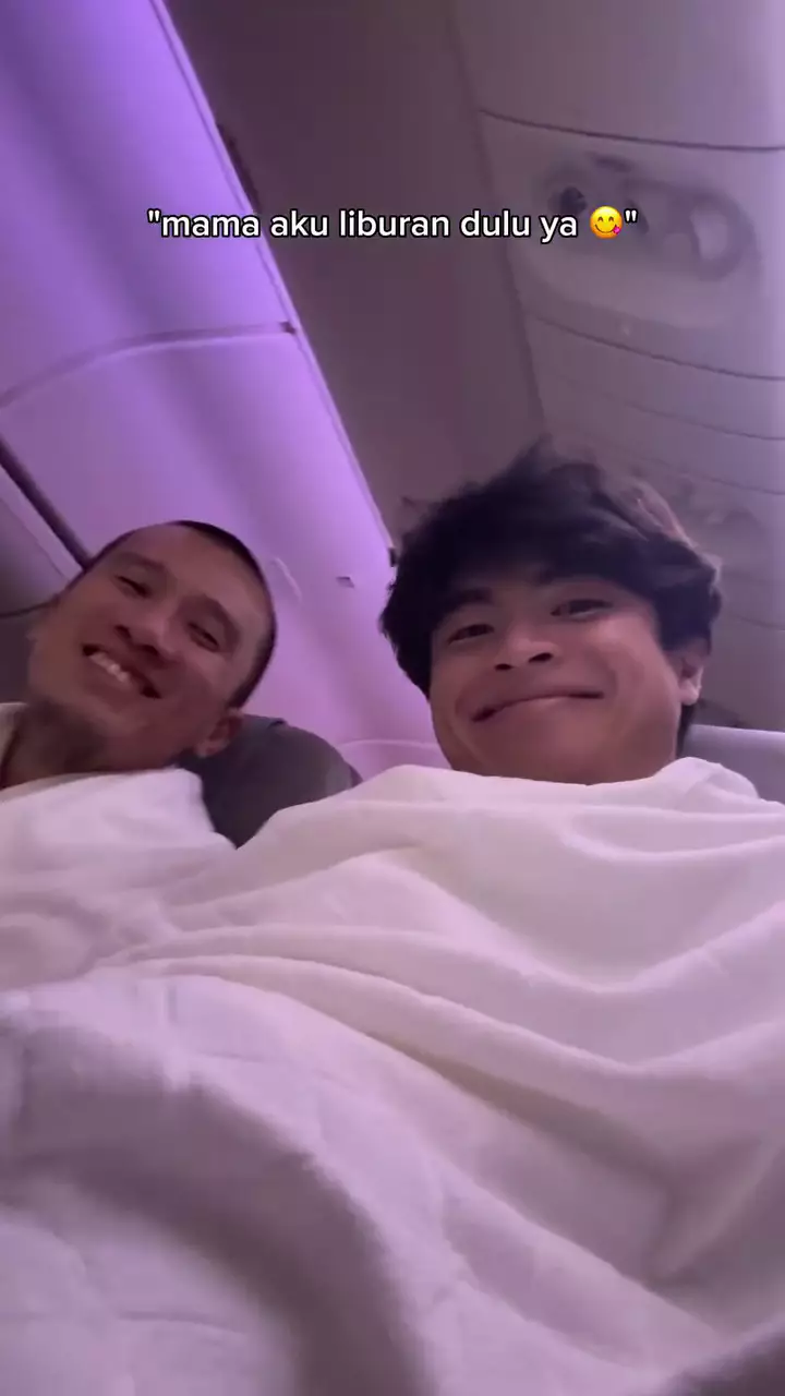 Steven Wongso umrah perdana barenga Felix Siaw © 2025 Instagram Steven Wongso umrah perdana barenga Felix Siaw © 2025 Instagram