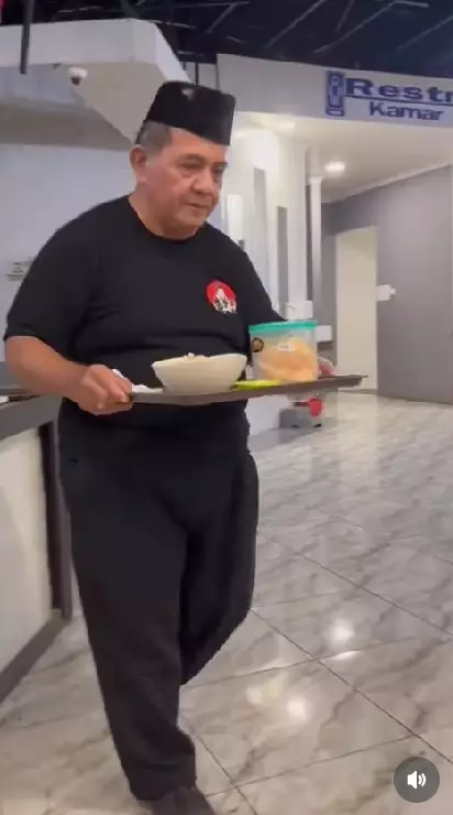 Harry De Fretes kini banting stir © Instagram Harry De Fretes kini banting stir © Instagram