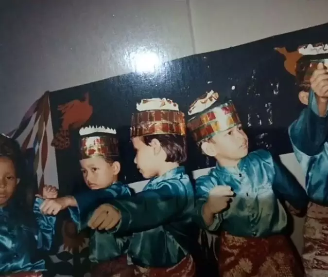 Rangga Azof masa kecil berbagai sumber