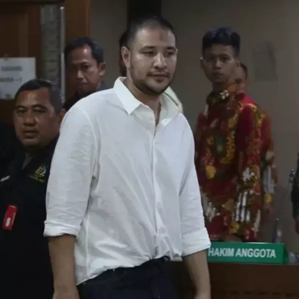 Ammar Zoni heran bukti sabu 100 gram hilang, ngaku diperas Rp300 juta dan disetrum saat interogasi