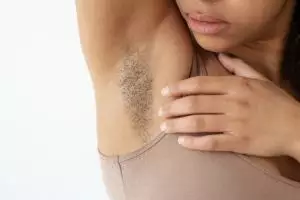 Ketiak hitam dan bau? Ini trik cerahkannya pakai 1 jenis minyak, nggak perlu bleaching hasilnya gokil