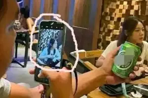 Jenius tapi kocak, 11 potret akal-akalan bapak-bapak saat di tempat umum ini bikin geleng kepala