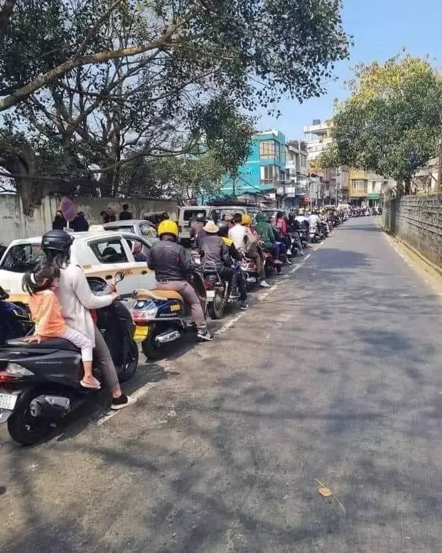 benda disusun rapi acungkan jempol © berbagai sumber