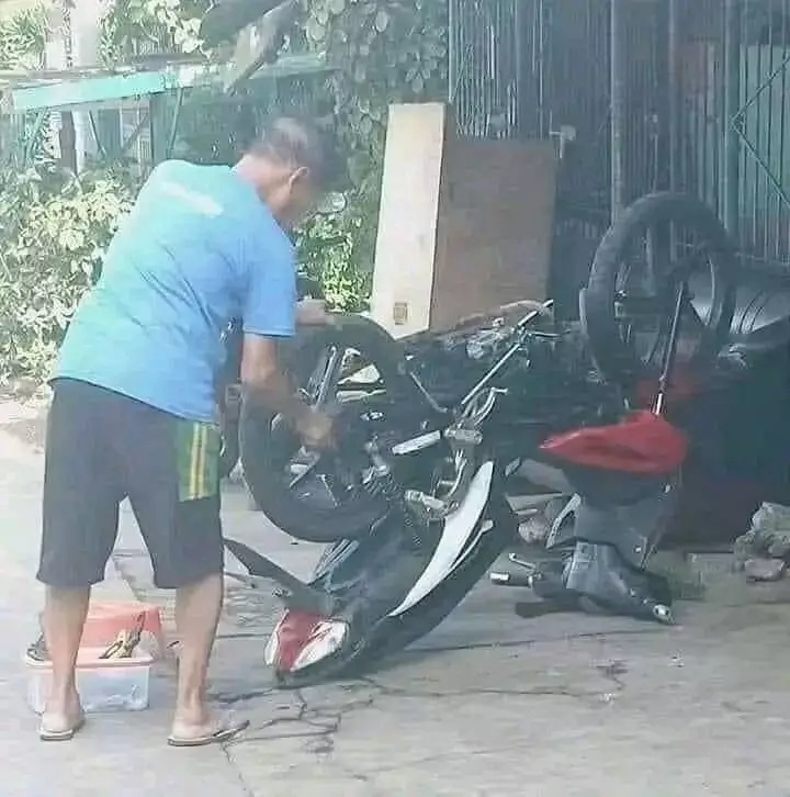 bapak bapak bertugas © berbagai sumber