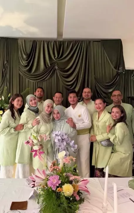 lamaran Rafi Akbar anak Annisa Trihapsari © Instagram