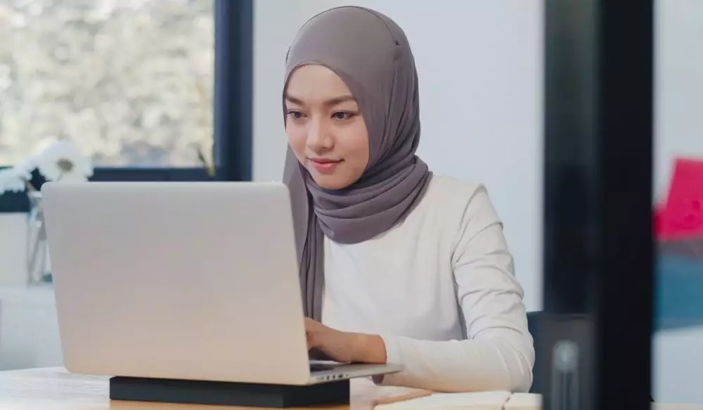 Kata-kata motivasi kerja islami penuh nilai ibadah © 2025 brilio.net