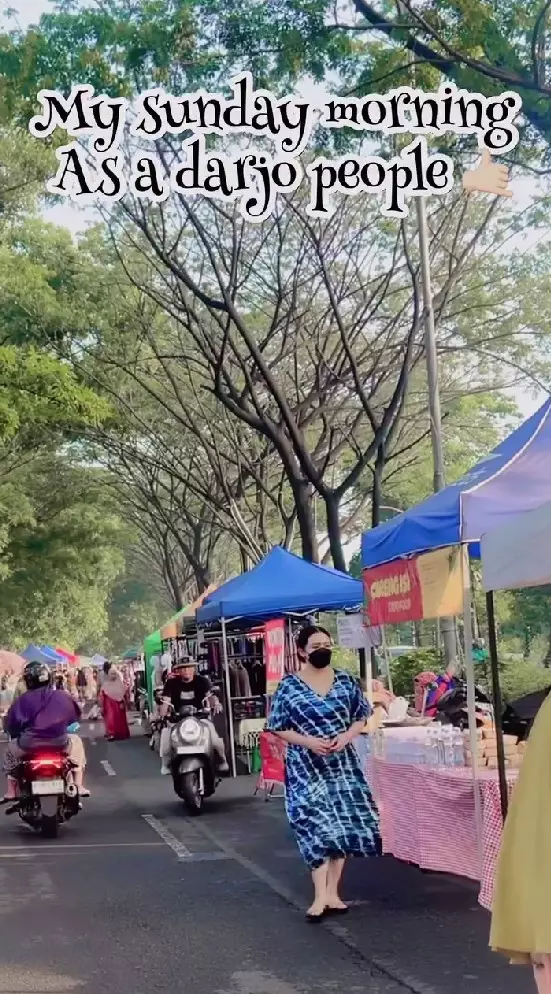 potret Via Vallen dasteran ke pasar © Instagram