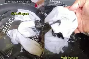 Punya kaus kaki bau meski sudah dicuci? Padahal cukup pakai 1 bahan dapur ini biar langsung wangi