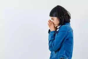 100 Kata-kata jangan sedih untuk menyemangati teman, berkesan dan penuh motivasi