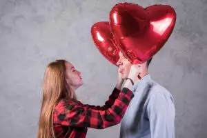 100 Kata-kata gombal lucu tanya jawab romantis yang bikin geregetan, absurd tapi bikin klepek-klepek