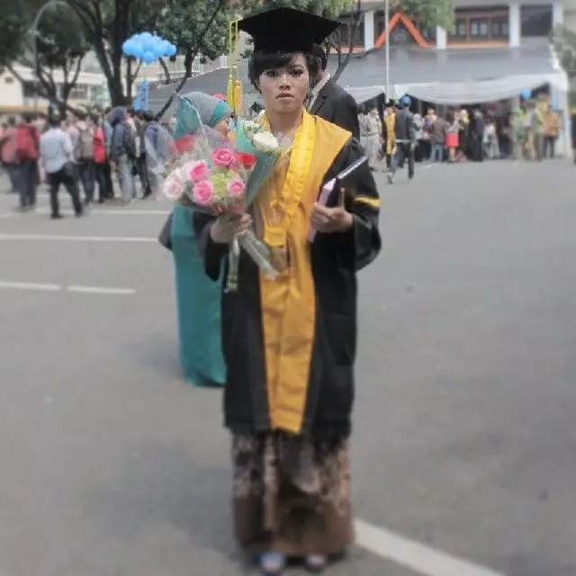 potret lawas penyanyi saat kuliah © instagram