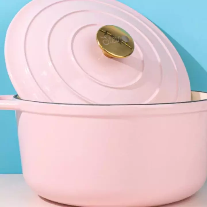 5 Rekomendasi panci cast iron terbaik, panas merata dan super awet harga di bawah Rp700 ribu