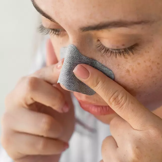 Bukan cuma putih telur, trik angkat komedo hitam di hidung dan dagu cuma pakai 1 rempah dapur