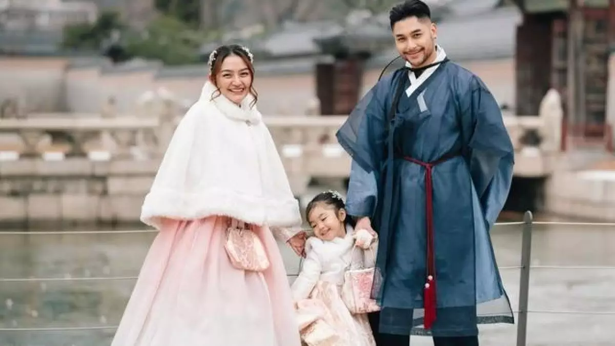 Pesona musim dingin: Gaya seru 6 seleb Tanah Air liburan akhir tahun 2025 ke Negeri Ginseng