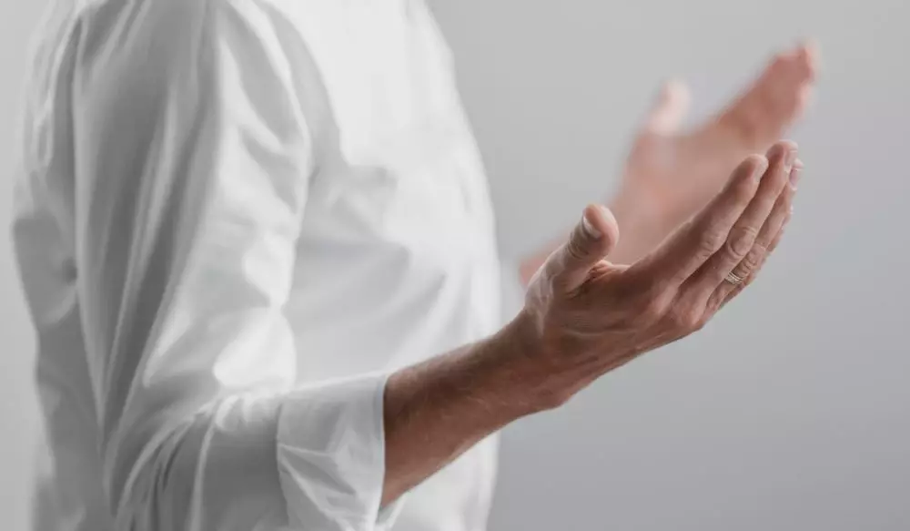 quotes ikhtiar dan tawakal dalam bekerja freepik.com