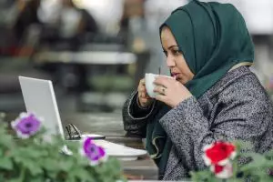 100 Kata-kata Islami tentang rezeki dan ikhtiar, biar tidak iri pada pencapaian orang lain