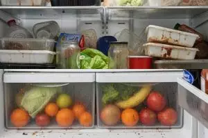 Kulkas bebas bau dan higienis dalam 5 langkah, andalkan baking soda dan cuka