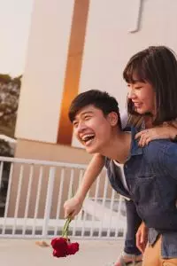 Jika disampaikan dengan tepat, kalimat-kalimat ini bisa menjadi pengingat bahwa di dunia yang serba tidak pasti ini, ada orang yang diandalkan.