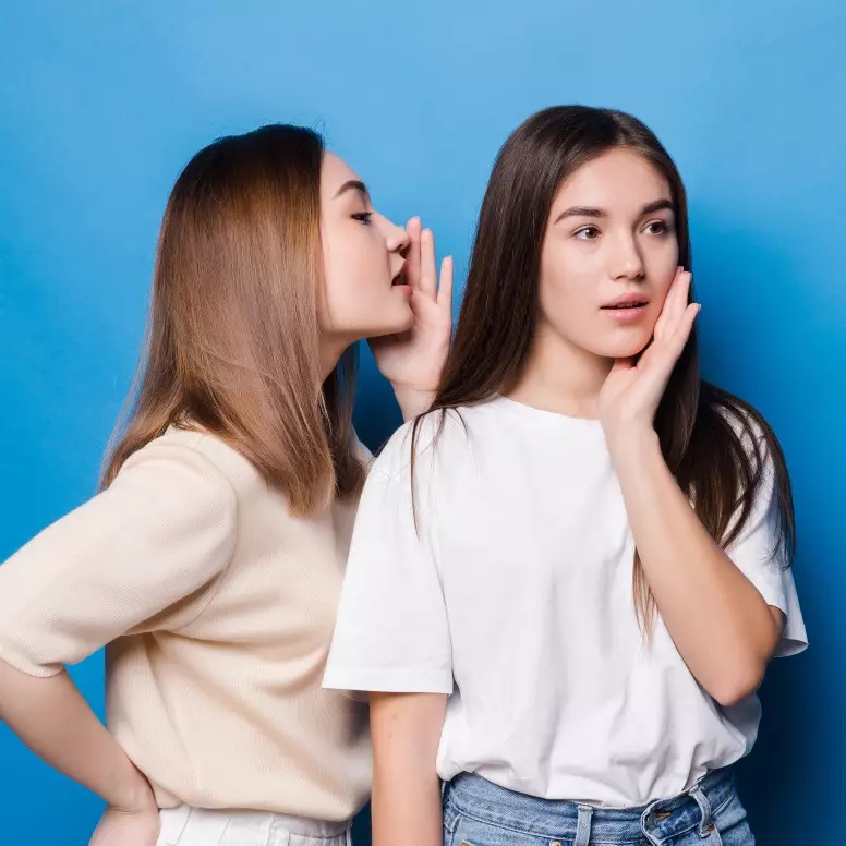 30 Kata-kata sindiran halus tapi dewasa buat teman kantor yang suka menilai kinerja orang lain