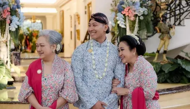 Darma Mangkuluhur Siraman berbagai sumber