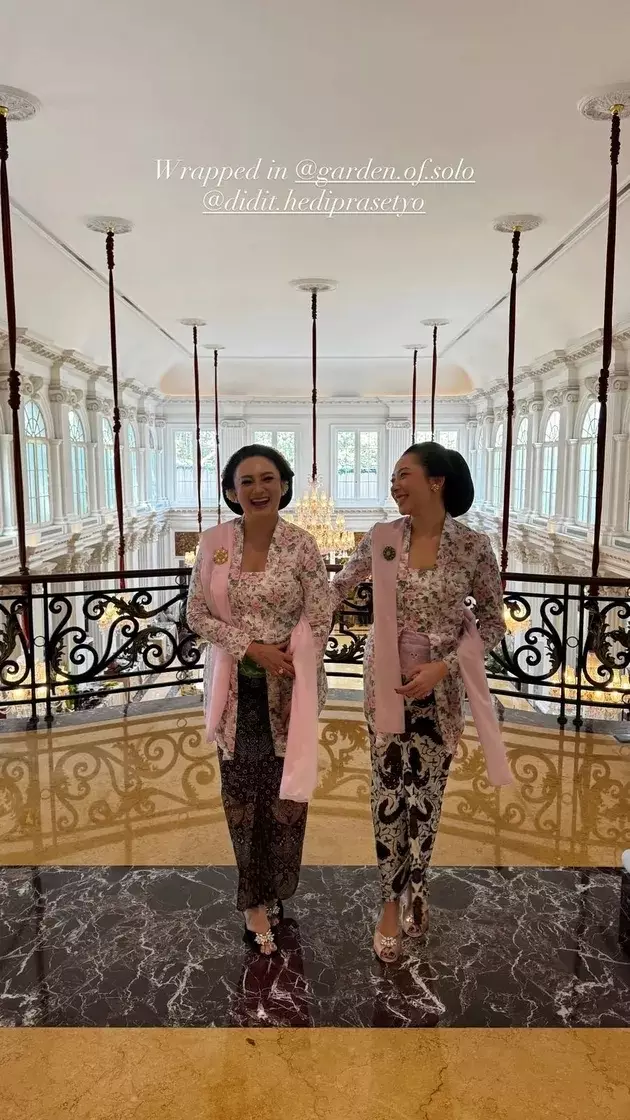 Tata Cahyani Mantu berbagai sumber