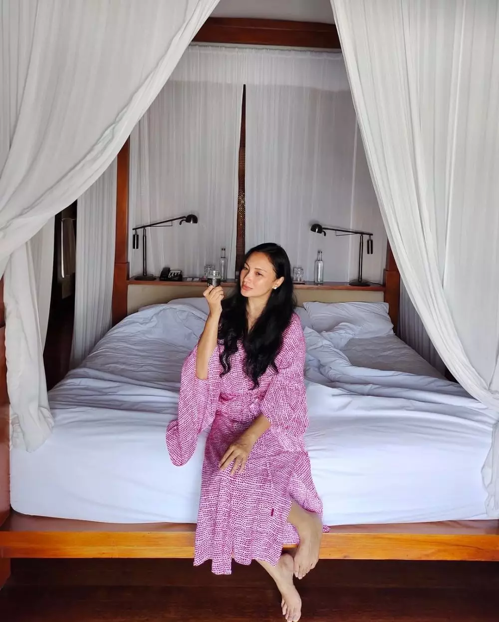 Rahasia Awet Muda Tata Cahyani Instagram @tatacahyani