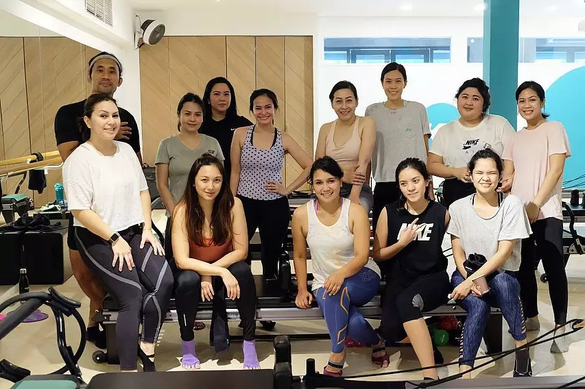 Rahasia Awet Muda Tata Cahyani Instagram @tatacahyani