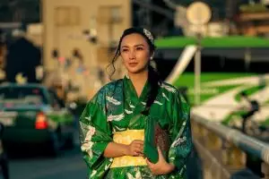 Tata Cahyani awet ayu di usia 50 tahun, ternyata ini 5 caranya menjaga kesehatan dan kecantikan