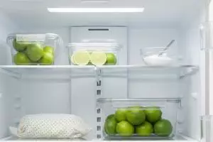 Trik menyimpan jeruk nipis di kulkas supaya tidak cepat kering dan berjamur  