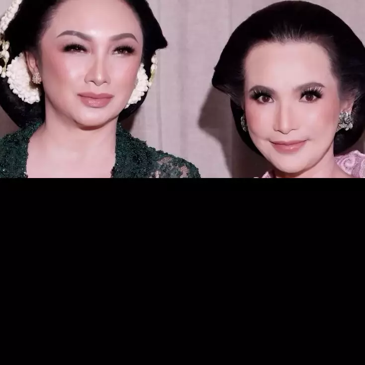 Sahabat sejati bertahun-tahun, 5 potret adu gaya Tata Cahyani dan pesinetron Nunu Datau