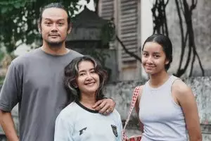 Cerita Dwi Sasono bangga insting “nukang” Widuri sejak dini, lihai pegang sendok semen