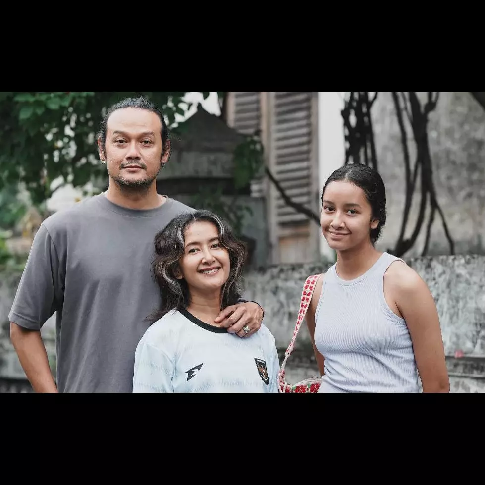 Cerita Dwi Sasono bangga insting “nukang” Widuri sejak dini, lihai pegang sendok semen