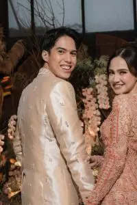 Menemukan seseorang yang tepat berarti menemukan rumah.