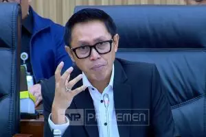 Pimpin rapat perdana usai nonaktif 4 bulan, Eko Patrio ingatkan anggota DPR jangan mengantuk