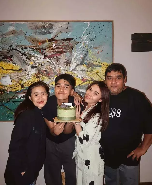 Lula Lahfah meninggal dunia berbagai sumber