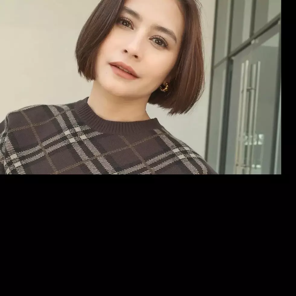 Usai pamit dari Sinemaku, Prilly Latuconsina incar posisi sales di LinkedIn