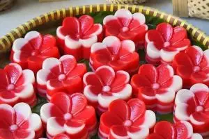 3 Resep kue tepung hunkwee lembut dan manis, pilihan takjil buka puasa yang pas