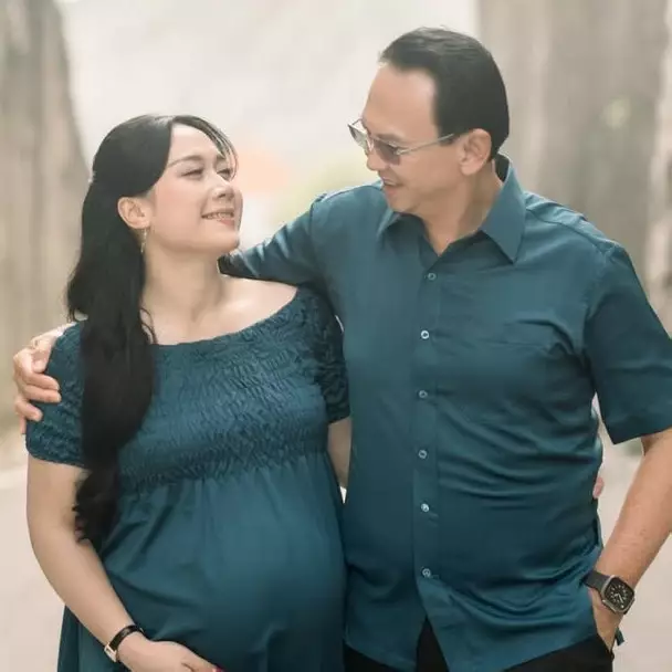 Ahok dan Puput Nastiti Devi anniversary ke-7, ucapan romantisnya bikin orang baper